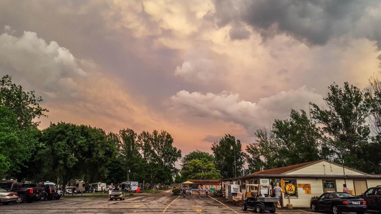 Sandusky Koa Holiday Campground Hotel Екстериор снимка