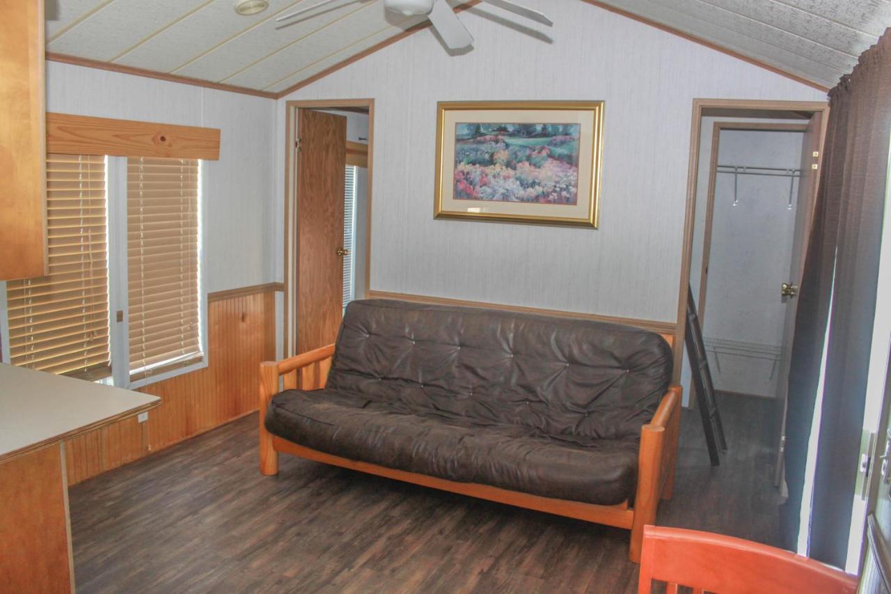 Sandusky Koa Holiday Campground Hotel Стая снимка
