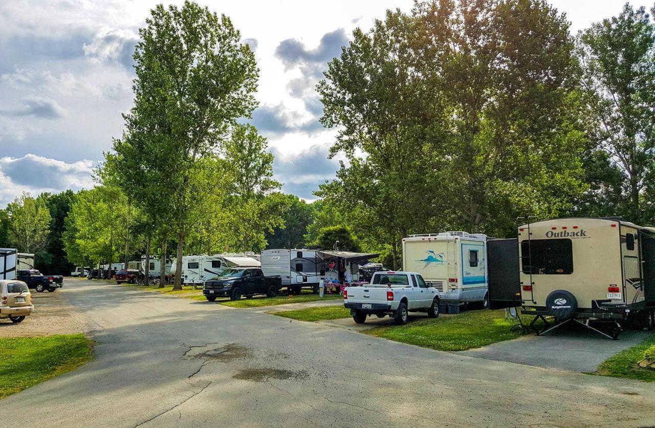 Sandusky Koa Holiday Campground Hotel Екстериор снимка